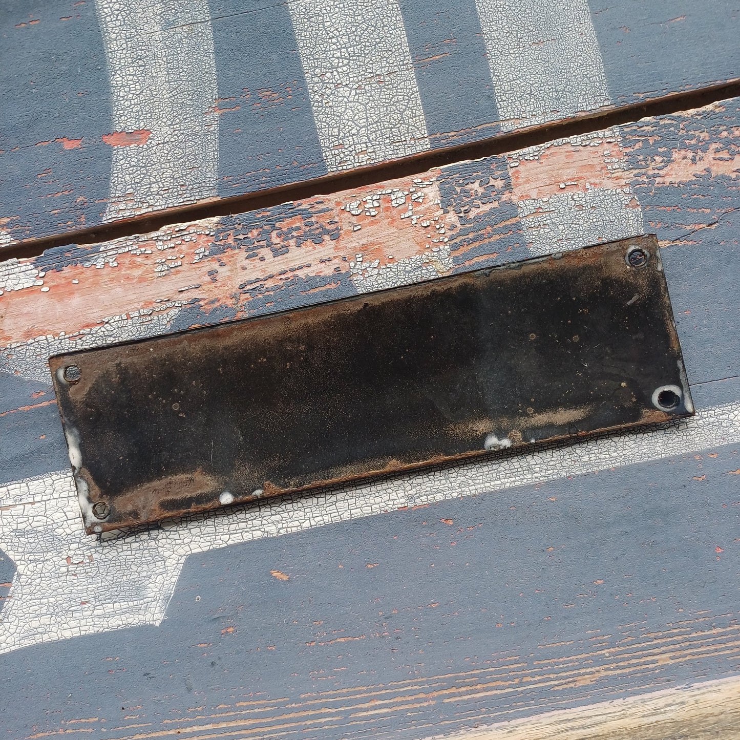 Plaque d'utilité émaillée - Direction