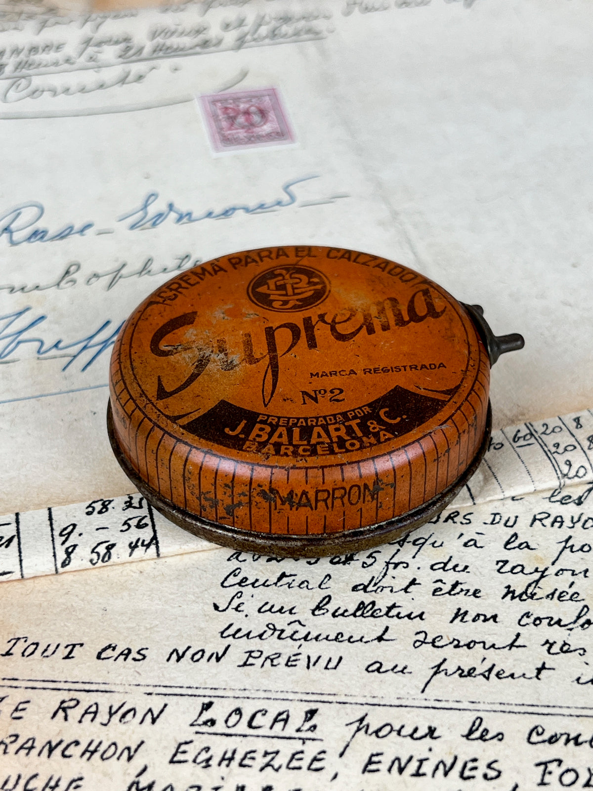 Ancienne boîte de cirage Suprema en métal
