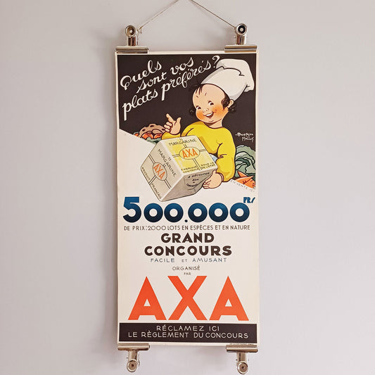 Affiche ancienne des années 1930 pour la Margarine AXA, illustration colorée de Béatrice Mallet, en très bon état.