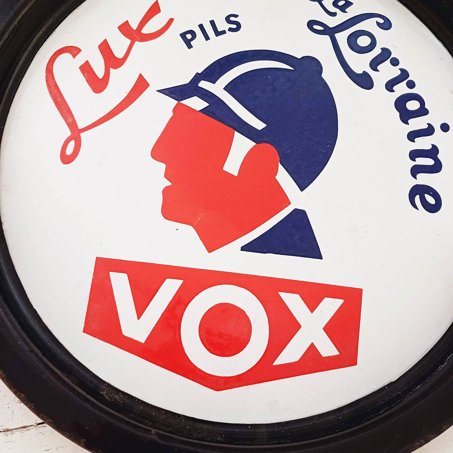 Plateau émaillé pour les bières de la brasserie Chasse Royale