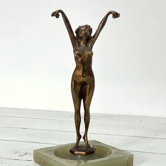 Statuette Art Deco en bronze doré représentant une danseuse andalouse sur socle vide-poche en onyx vert.