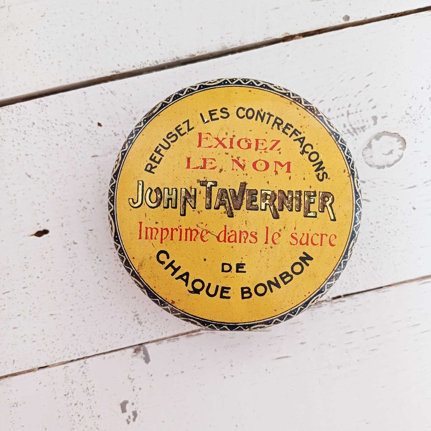 Bombonnière en tôle lithographiée - Bonbons John Tavernier